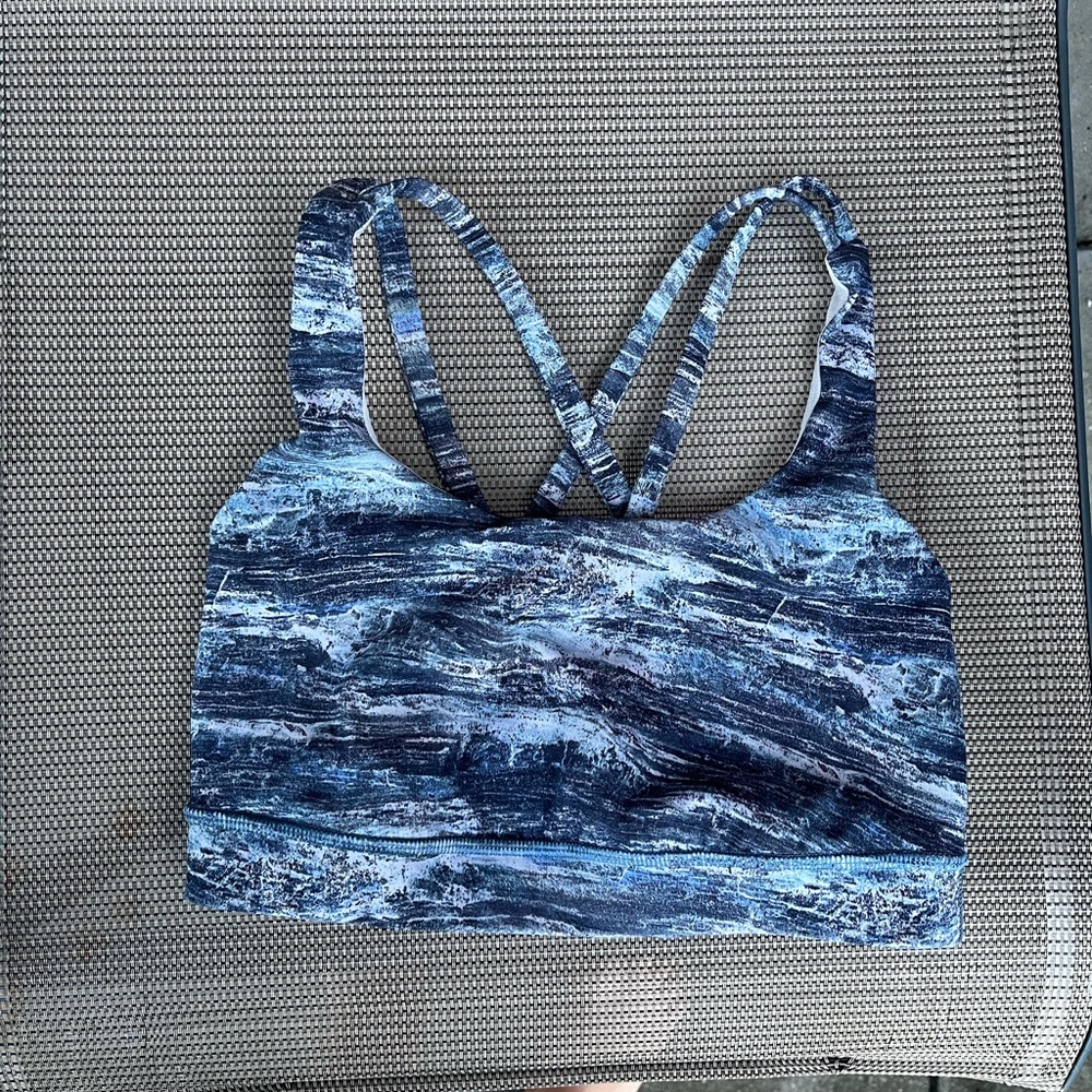 Lululemon sports bra
